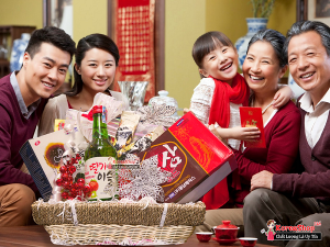 Hộp quà Tết dành cho người thân.
