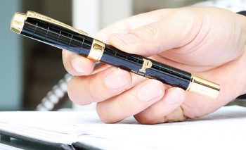 Bút ký được nhiều người chọn lựa tặng sếp.
